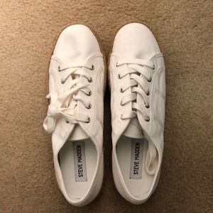 Steve Madden Hampton Flat Form Shoes